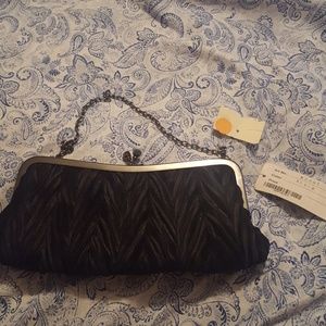 Black clutch